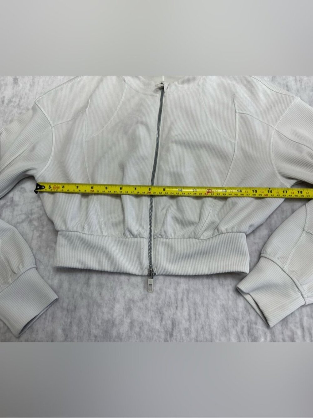 Lululemon Ribbed Softstreme Cropped Jacket - Picture 4 of 4